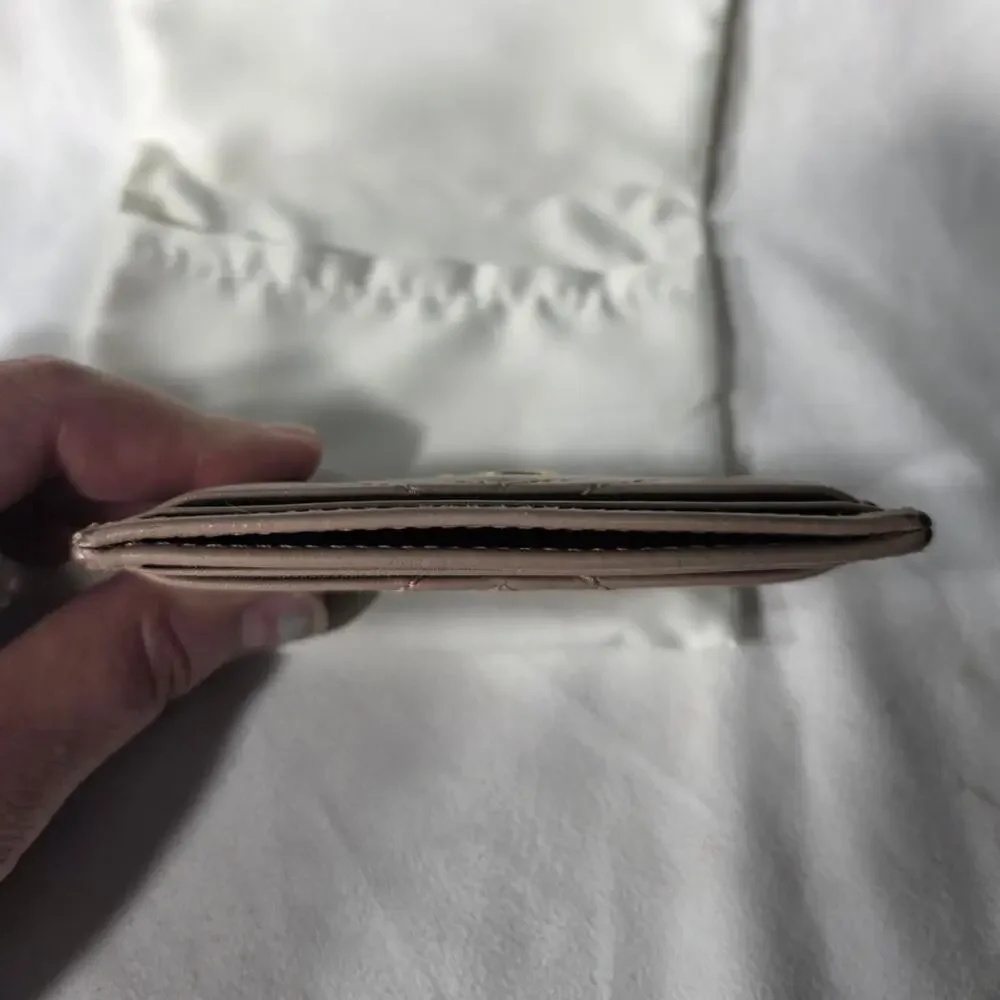 Gucci GG Marmont Taupe Chevron Leather Credit Card Holder Wallet, Dust Bag & Box - Picture 3 of 16
